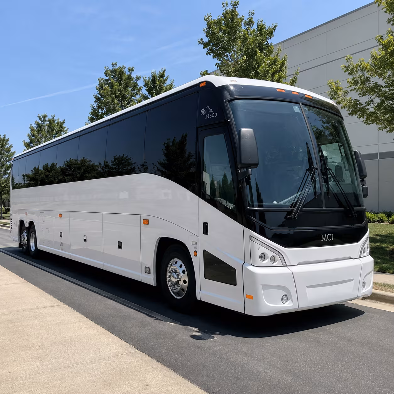 airport shuttle buses for large groups flying through the bay area