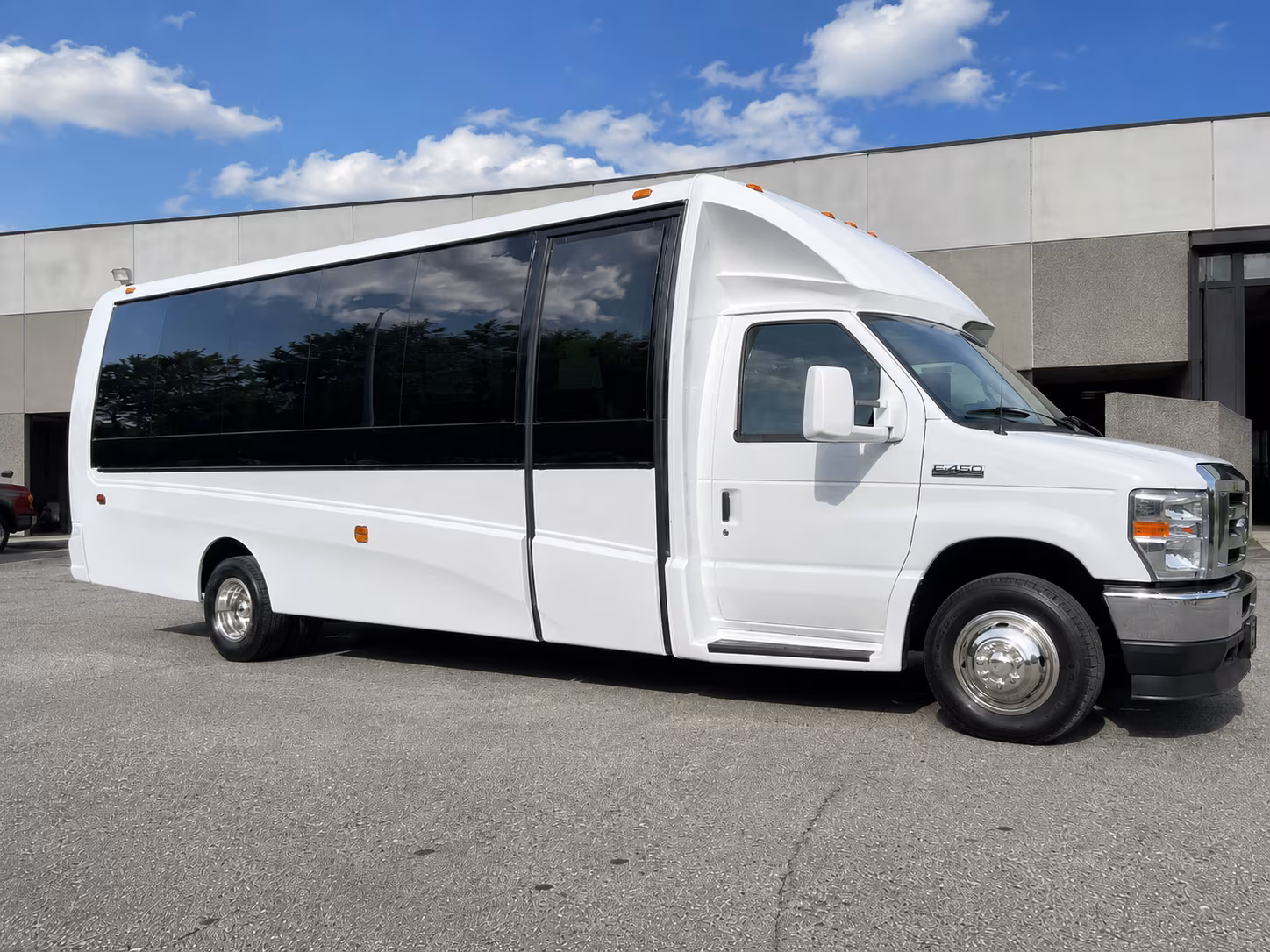 charter buses to toyota pavilion at concord shows from pleasanton