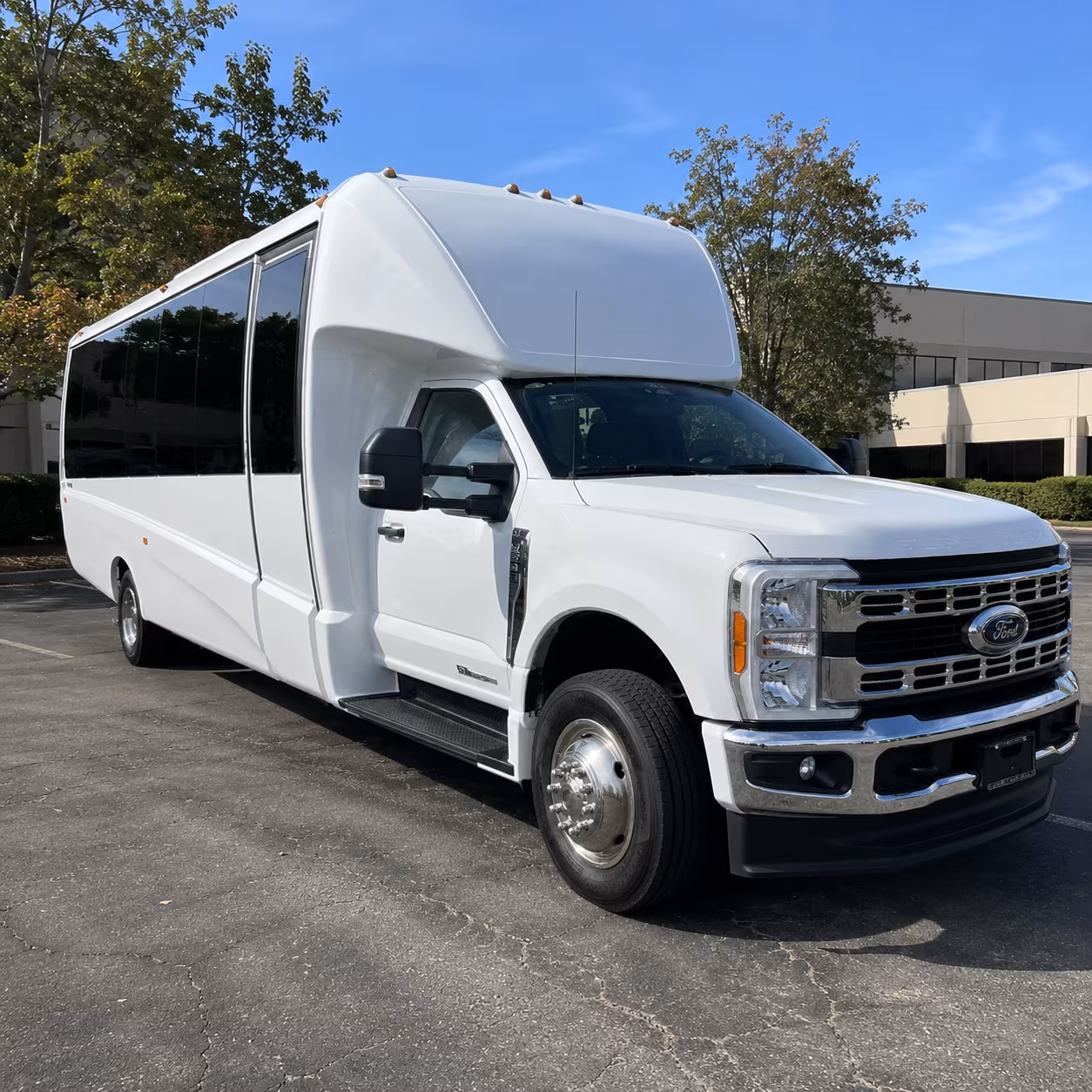 employee shuttle buses for pleasanton s corporate campus commuters