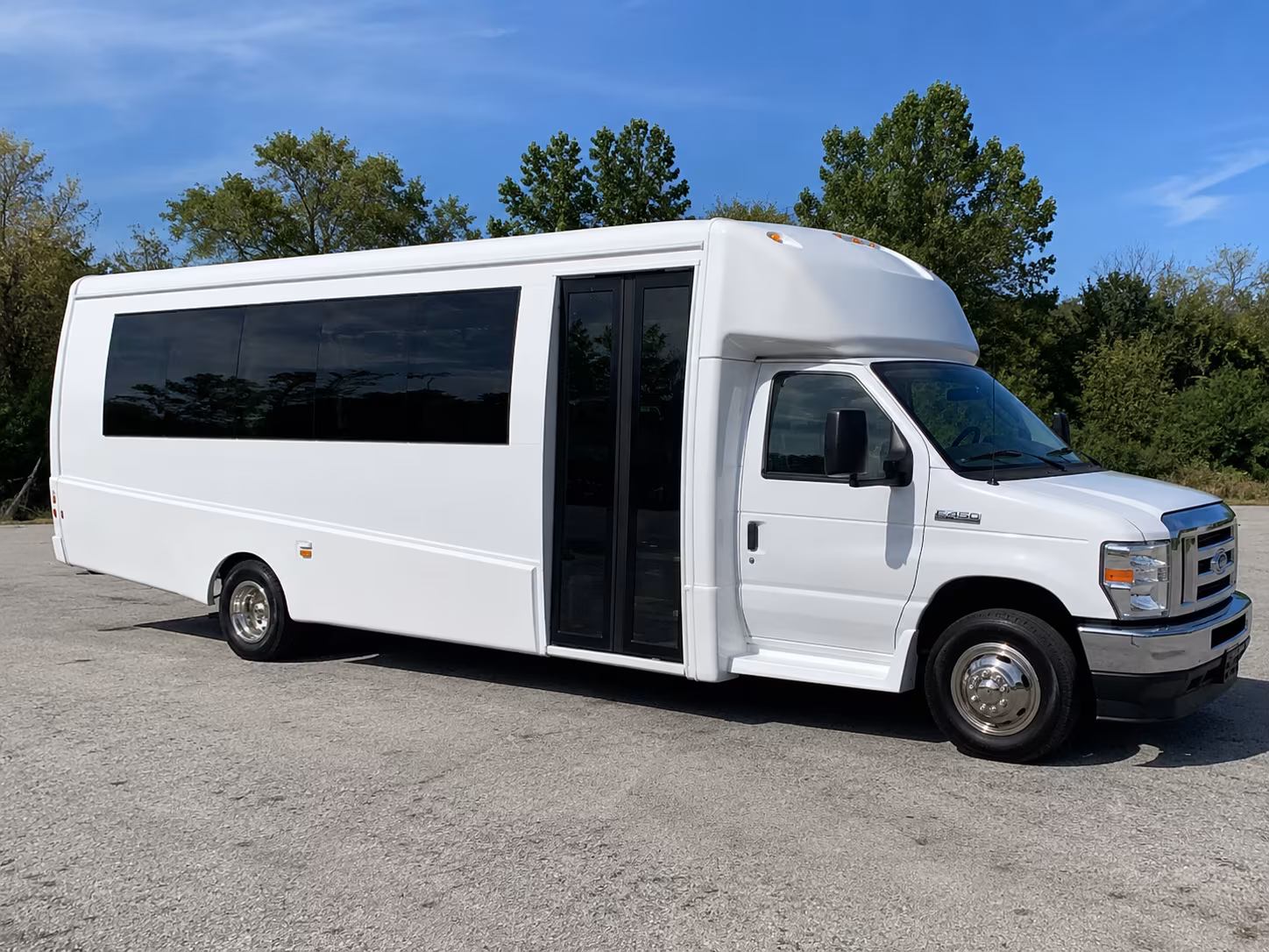 party buses for bachelorette wine tours through the livermore valley