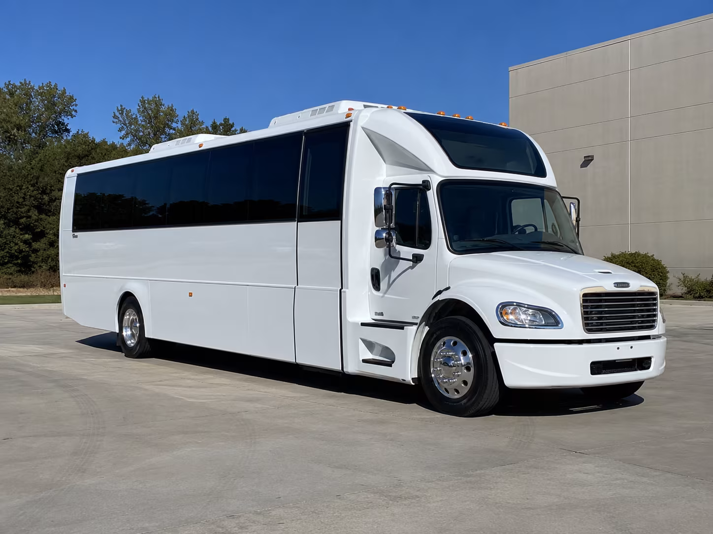 pleasanton 28 passenger party bus