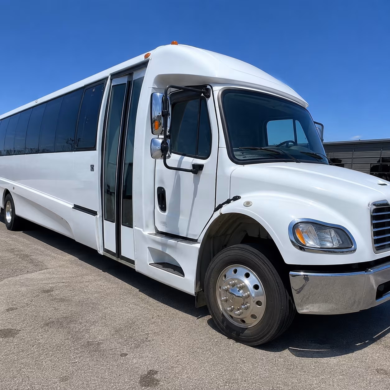 school field trip and educational outing buses in pleasanton