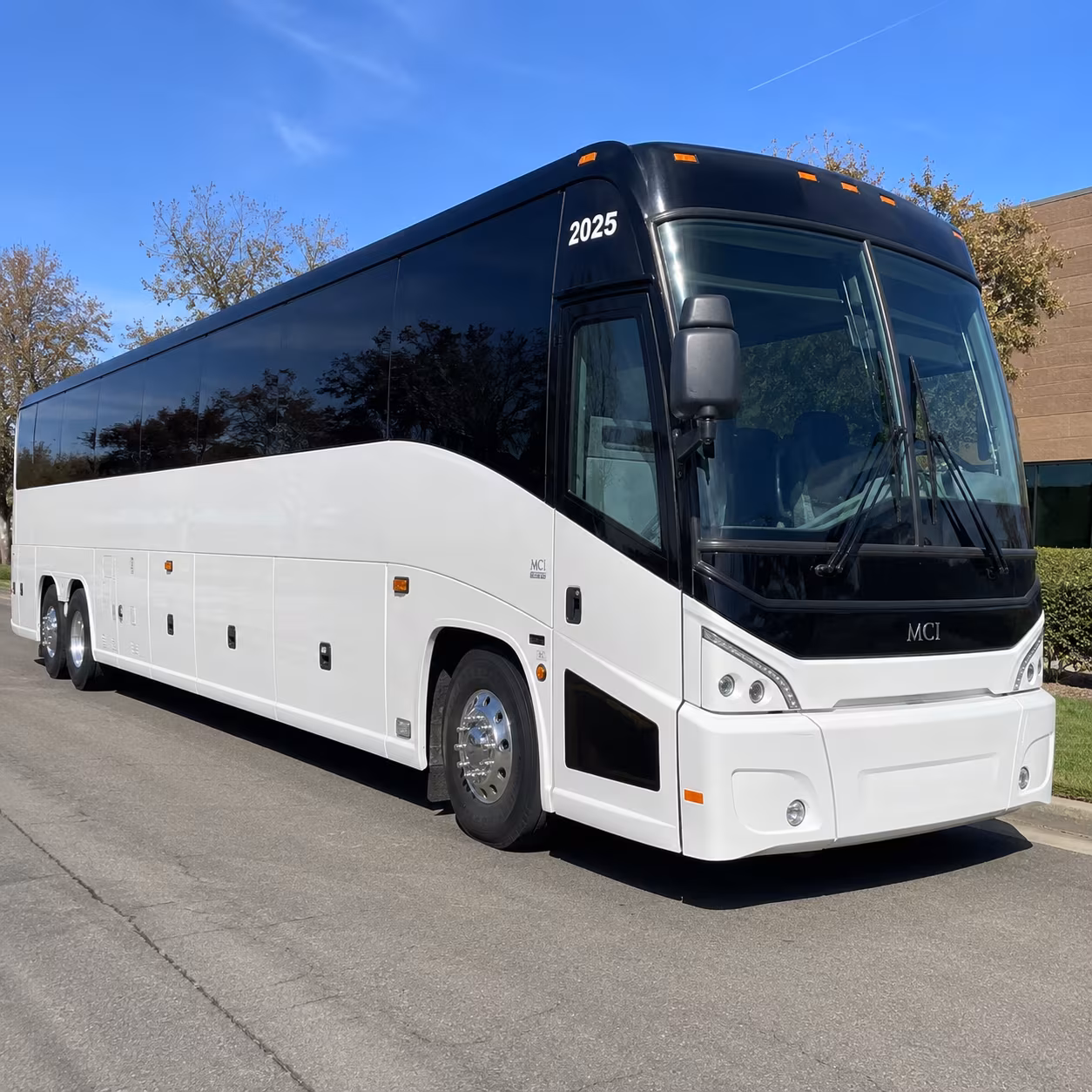 shuttle buses for hacienda business park and stoneridge corporate campuses