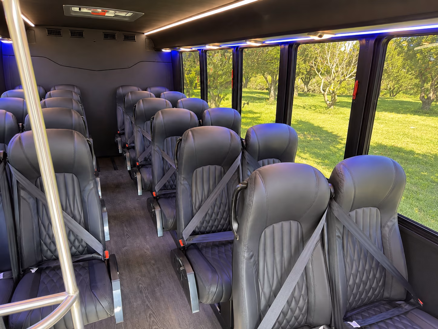 shuttle buses for pleasanton wedding guests between hotels and venues